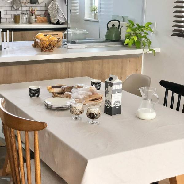 模様替えの即戦力！シンプルだからこそ使える「リネン混テーブルクロス」[PR]