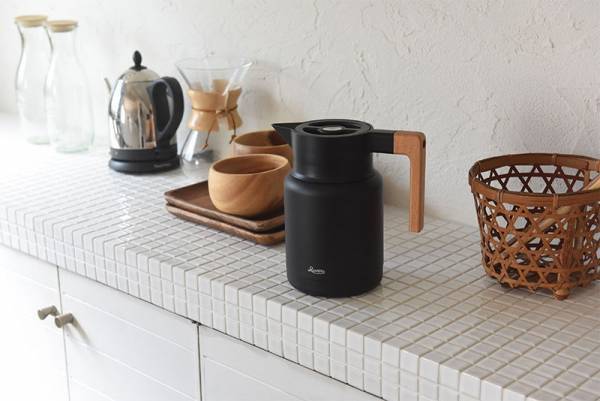 感動の使い心地！セルフ麦茶のご指名アイテム「リバーズのサーモジャグ」リニューアルの使い心地は？[PR]