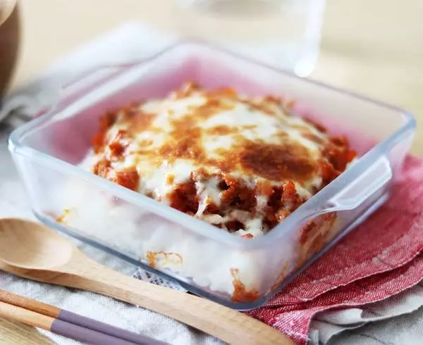 器を変えたらオーブン料理が楽しくなった!こびりつかない「セラベイク」で簡単ドリア