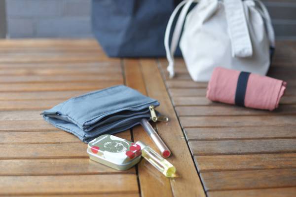 無印みたいな統一感！bon moment でバッグの中をそろえてみたら。[PR]