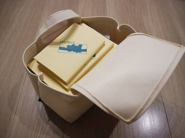 夫婦2人暮らし、コンパクトだけど楽しめる「リビング整理収納術」[PR]