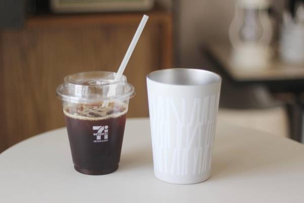 コンビニコーヒーそのままIN。飲み切るまで氷が生きてる幸せ♪ 「ボンモマン　保冷タンブラー」使用レポ[PR]