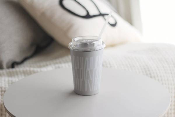コンビニコーヒーそのままIN。飲み切るまで氷が生きてる幸せ♪ 「ボンモマン　保冷タンブラー」使用レポ[PR]