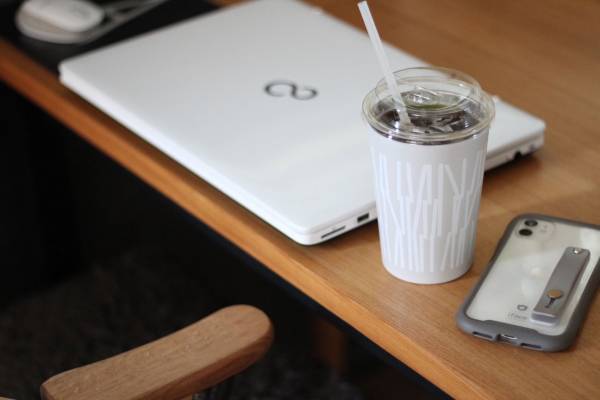 コンビニコーヒーそのままIN。飲み切るまで氷が生きてる幸せ♪ 「ボンモマン　保冷タンブラー」使用レポ[PR]