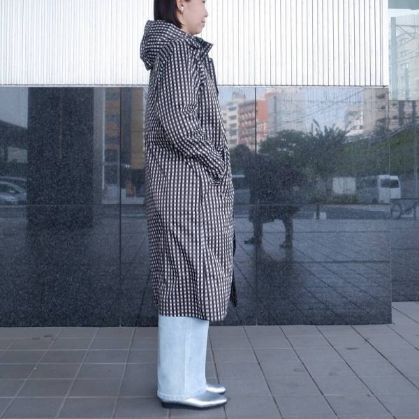 しっかり防水？ファッション性？暮らしに合わせて選びたい、「レインコート」あなたはどっち？[PR]