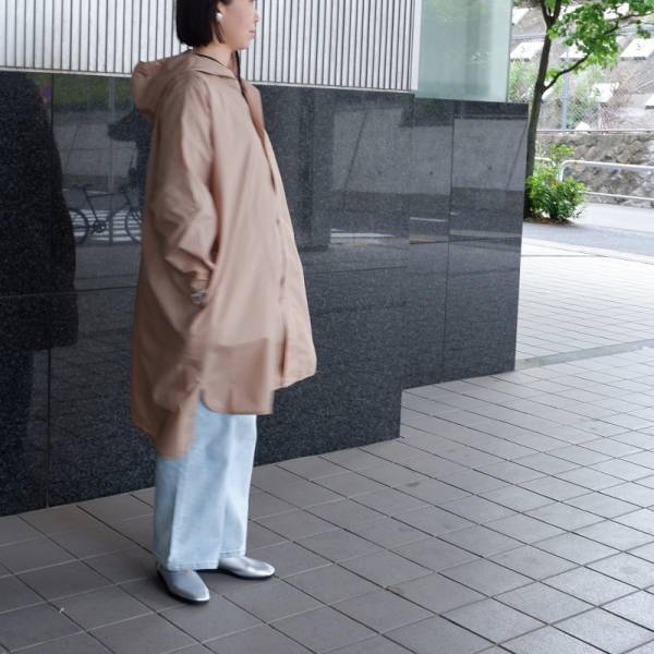 しっかり防水？ファッション性？暮らしに合わせて選びたい、「レインコート」あなたはどっち？[PR]