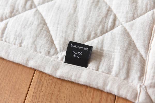 ボンモマン×シンプルホーム、初コラボ企画！こだわりを詰め込んだ 「やわらかマルチカバー」誕生秘話[PR]