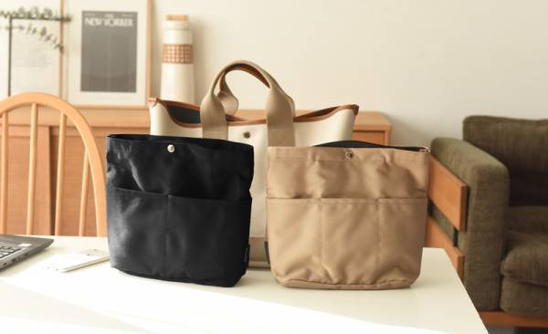 夏の新色「ライラック」登場！ボンモマンのバッグインバッグ　愛用スタッフの使い方[PR]