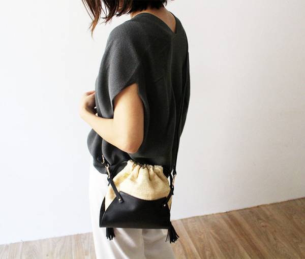 合わせやすさ抜群の万能ジュートバッグ！スタッフコーディネート集[PR]