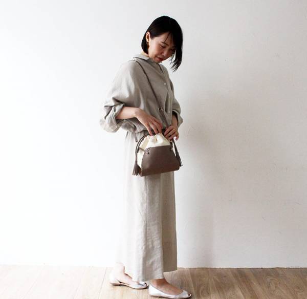 合わせやすさ抜群の万能ジュートバッグ！スタッフコーディネート集[PR]