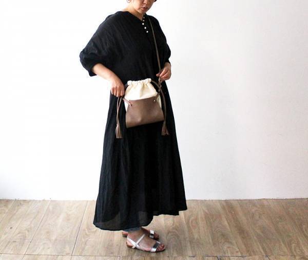 合わせやすさ抜群の万能ジュートバッグ！スタッフコーディネート集[PR]