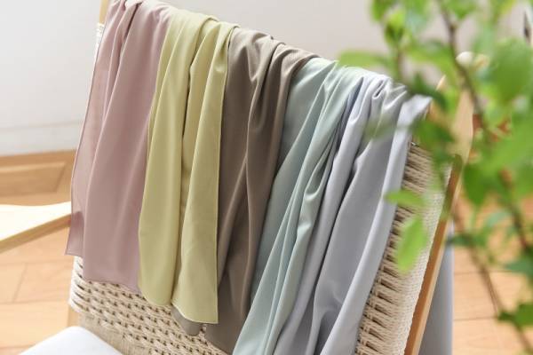 どう使いこなす？アンジェ今夏の2大「ひんやりタオル」を徹底比較！[PR]