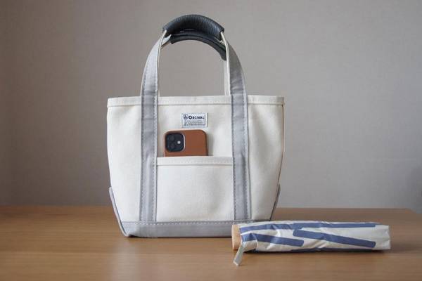 いつものバッグにスッキリ収まる。毎日持ちたくなる「bon moment 晴雨兼用の折りたたみ傘」[PR]