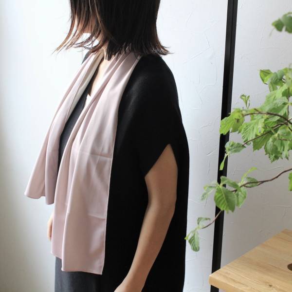 暑い夏を巻いて涼しく、人気のひんやりタオルをスタッフが試してみました。[PR]