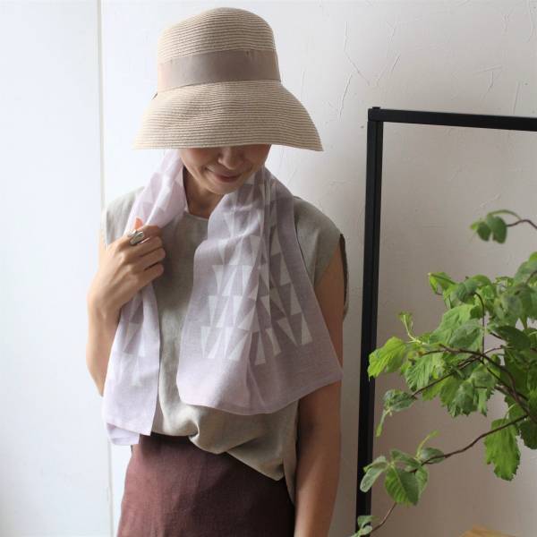 暑い夏を巻いて涼しく、人気のひんやりタオルをスタッフが試してみました。[PR]