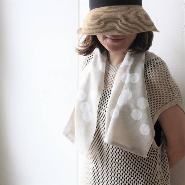 暑い夏を巻いて涼しく、人気のひんやりタオルをスタッフが試してみました。[PR]