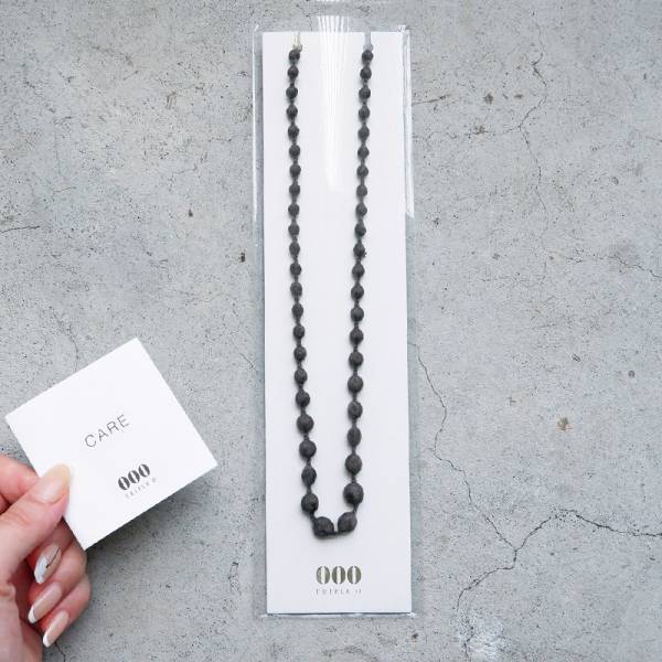 ハレの日のマスク姿を彩る。結婚パーティーや お呼ばれに付けたいマスクコード[PR]