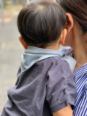 こう見えて、私こっそり涼んでいます。いつもの夏コーデに合わせたい「熱中症対策グッズ」[PR]