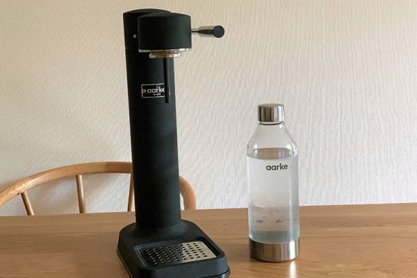 子どもが寝た後の至福の楽しみ　「aarkeソーダマシン」で家飲みが変わった話