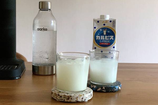 子どもが寝た後の至福の楽しみ　「aarkeソーダマシン」で家飲みが変わった話