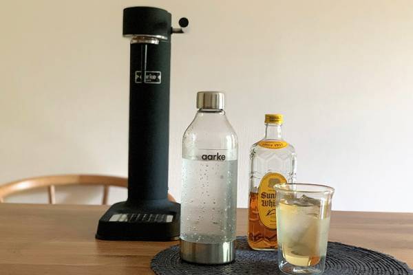 子どもが寝た後の至福の楽しみ　「aarkeソーダマシン」で家飲みが変わった話