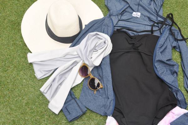 正直疑ってました。だけど、かなりのひんやり感です。くすみ系カラーが嬉しい、ひんやりアイスタオル[PR]