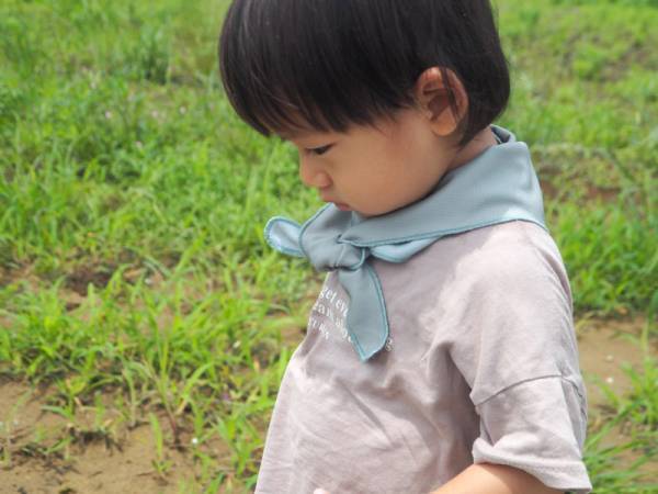 ベビーから小学生まで使える！つけた瞬間ひんやり気持ちいい「キッズひんやりアイスタオル」[PR]