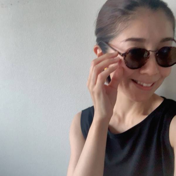 40代、念願のサングラスデビュー。 【再再再販】大人気アイテムで新しい自分を発見！[PR]