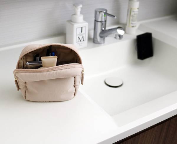 ポーチが変わるだけでメイク効率UP！bon moment（ボンモマン）整理ができる化粧ポーチ　使用レポ[PR]