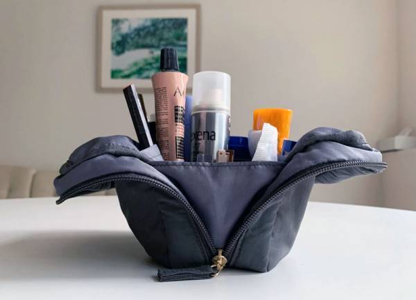 ポーチが変わるだけでメイク効率UP！bon moment（ボンモマン）整理ができる化粧ポーチ　使用レポ[PR]