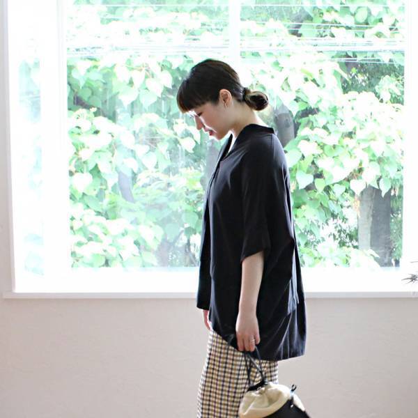 【スタッフ着用レポ】裾切替レイヤード風スキッパーブラウス[PR]