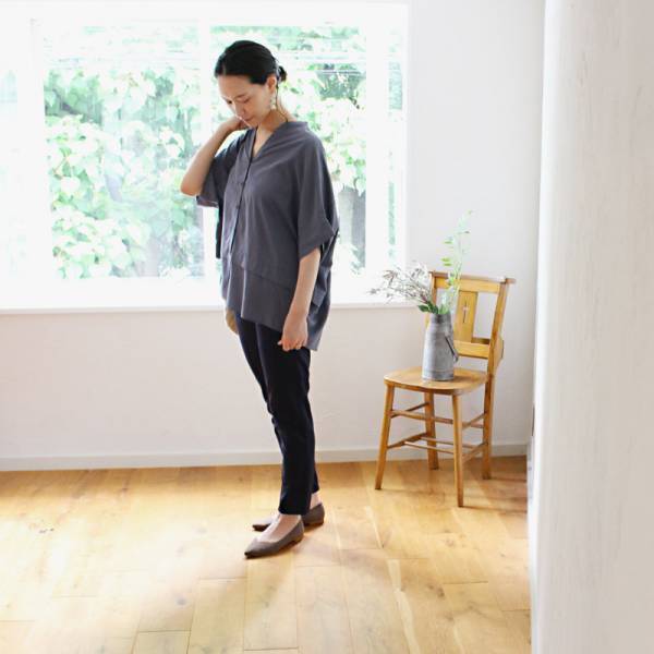 【スタッフ着用レポ】裾切替レイヤード風スキッパーブラウス[PR]