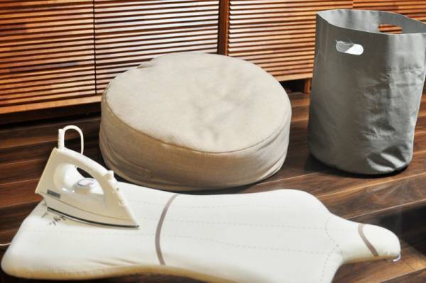 今夜待望の再入荷！「bon moment（ボンモマン）リビングクッションになる 掛け布団収納ケース」スタッフの使い方[PR]