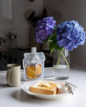 蜂蜜の食べ比べでグルメ気分！？「はちみつ専門店のパウチ入り蜂蜜」インスタグラマーさんの使用レポ[PR]