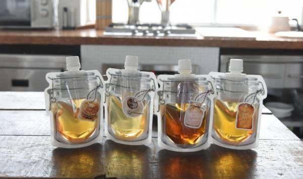 蜂蜜の食べ比べでグルメ気分！？「はちみつ専門店のパウチ入り蜂蜜」インスタグラマーさんの使用レポ[PR]