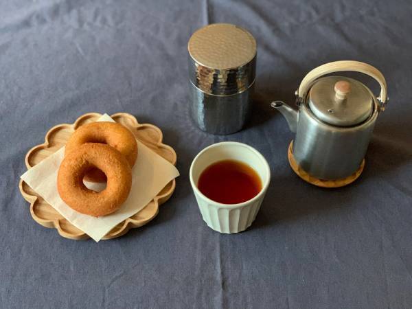 お花の形がかわいい、YARNのガラスドーム。暮らしにごきげん時間を。[PR]