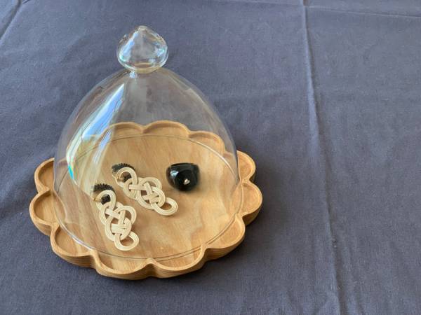 お花の形がかわいい、YARNのガラスドーム。暮らしにごきげん時間を。[PR]