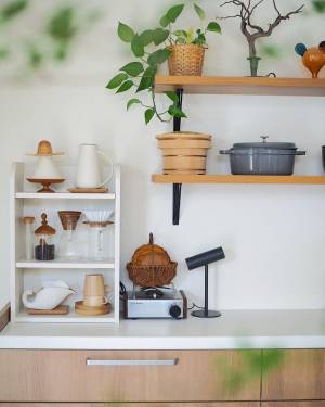 10年後も長く愛用したくなる「±0（プラスマイナスゼロ） LEDスタンドライト」インスタグラマーさんの使い方[PR]