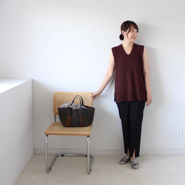 【2021秋冬】まずこの２つの靴で乗り越える！新作パンプス＆新カラバリローファーのスタッフコーディネート集[PR]