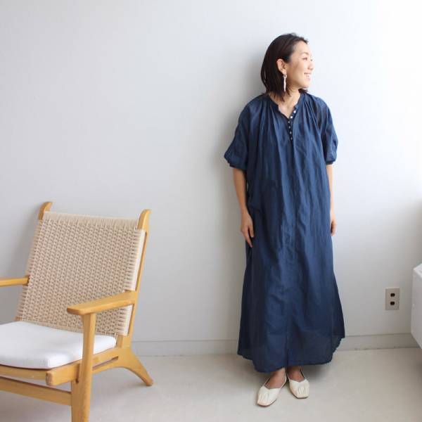 【2021秋冬】まずこの２つの靴で乗り越える！新作パンプス＆新カラバリローファーのスタッフコーディネート集[PR]