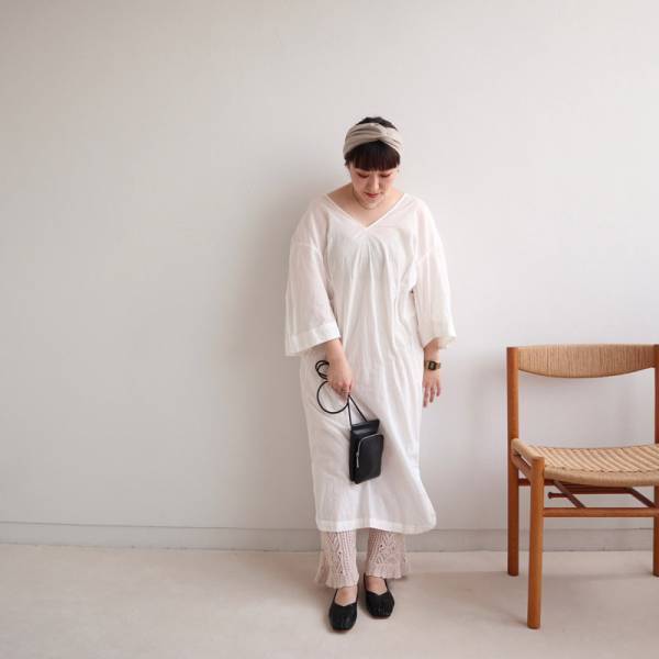 【2021秋冬】まずこの２つの靴で乗り越える！新作パンプス＆新カラバリローファーのスタッフコーディネート集[PR]