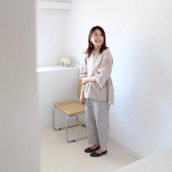 【2021秋冬】まずこの２つの靴で乗り越える！新作パンプス＆新カラバリローファーのスタッフコーディネート集[PR]