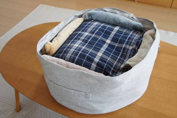 シリーズ累計3万7千個突破！「bon moment　リビングクッションになる掛け布団収納ケース」インスタグラマーさんの使い方[PR]