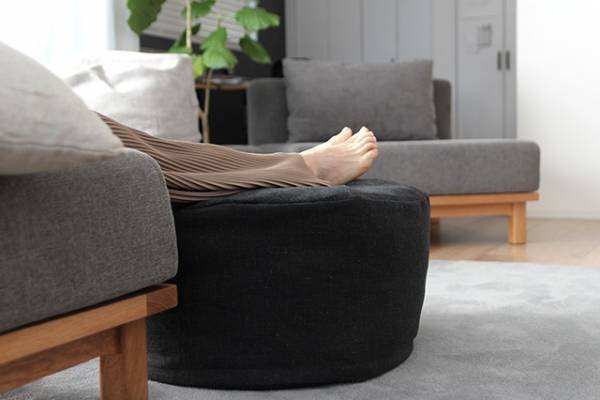 シリーズ累計3万7千個突破！「bon moment　リビングクッションになる掛け布団収納ケース」インスタグラマーさんの使い方[PR]