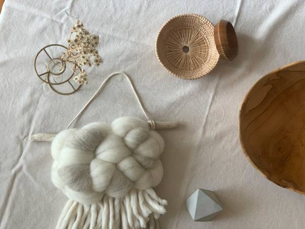 「coya」羊毛タペストリーを迎えて、日常のひとコマにしあわせを。[PR]