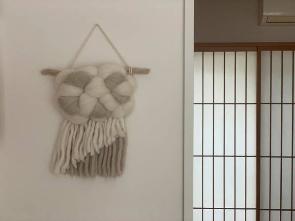 「coya」羊毛タペストリーを迎えて、日常のひとコマにしあわせを。[PR]