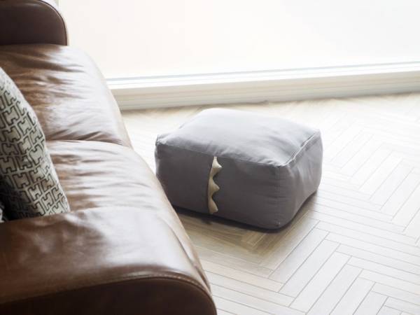 あの人気シリーズにキッズサイズが登場！見た目以上の収納力で、リビングに置きやすい「キッズ用布団収納ケース」[PR]