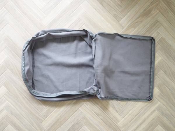 あの人気シリーズにキッズサイズが登場！見た目以上の収納力で、リビングに置きやすい「キッズ用布団収納ケース」[PR]