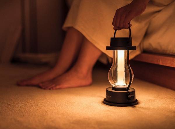 香り、明かり、ぬくもり…心が緩むリラックスアイテム4選