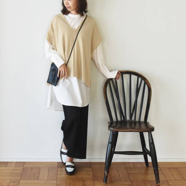 【ニットベスト×ブラウスのレイヤードセット】単品着回しスタッフコーディネート[PR]